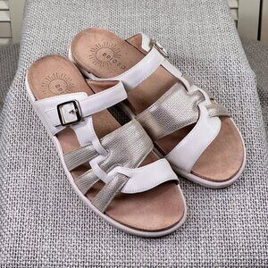 Brioso Jordyn White & Gold Leather Comfort Sandals – Womens Size 9.5 (MSRP $110)